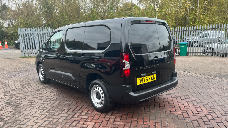 Peugeot Partner Long Diesel 1.5 BlueHDi 100 Professional Plus Van